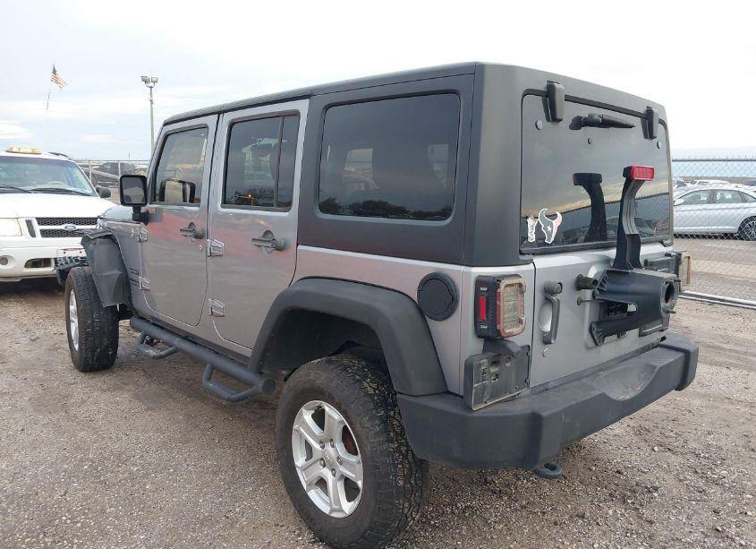 Photo 3 of 2015 Jeep Wrangler UNLIMITED SPORT (VIN 1C4BJWDG4FL520225)