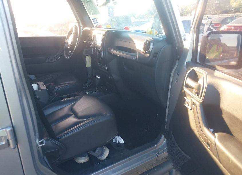 Photo 5 of 2015 Jeep Wrangler UNLIMITED SPORT (VIN 1C4BJWDG4FL520225)