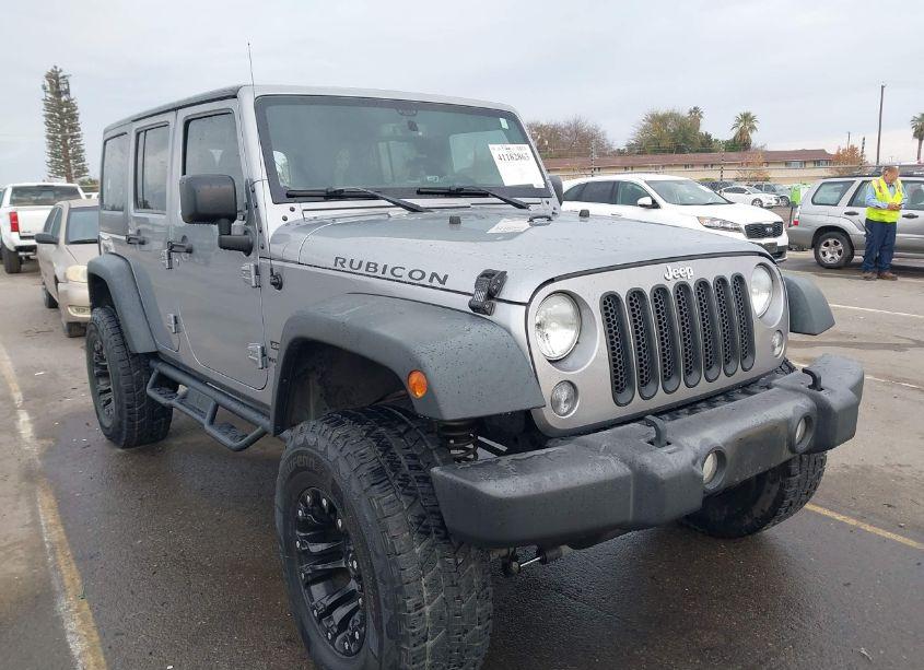 2015 Jeep Wrangler UNLIMITED SPORT (VIN 1C4BJWDG4FL557193) main photo