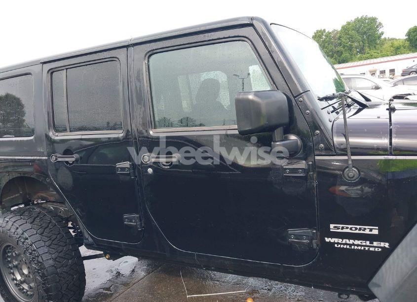 Photo 14 of 2015 Jeep Wrangler UNLIMITED SPORT (VIN 1C4BJWDG4FL687829)