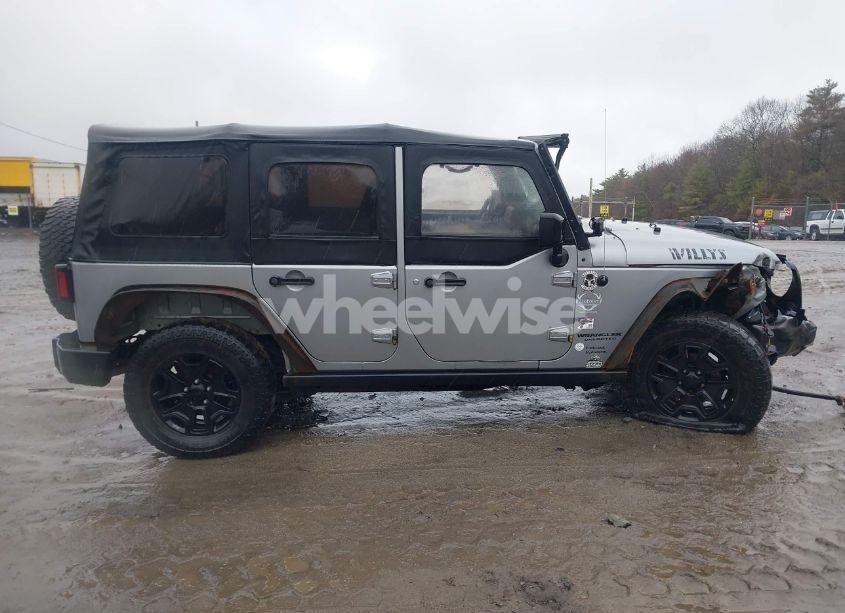 Photo 13 of 2016 Jeep Wrangler UNLIMITED WILLYS WHEELER (VIN 1C4BJWDG4GL204728)