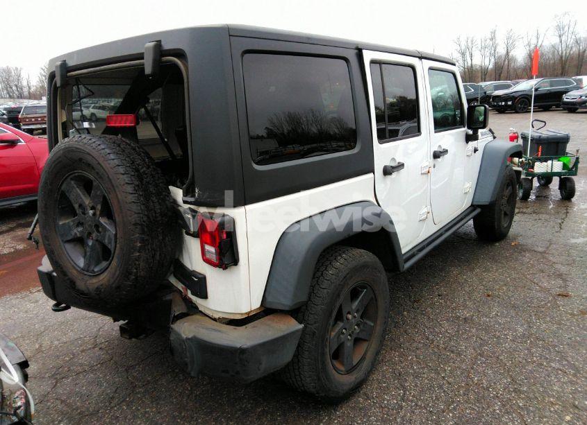 Photo 4 of 2016 Jeep Wrangler UNLIMITED BLACK BEAR (VIN 1C4BJWDG4GL214014)