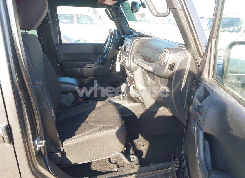 Photo 5 of 2017 Jeep Wrangler UNLIMITED SPORT (VIN 1C4BJWDG4HL634468)