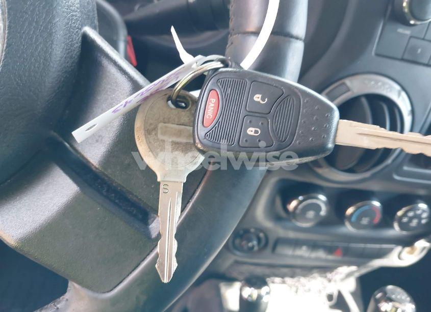 Photo 11 of 2017 Jeep Wrangler UNLIMITED SPORT 4X4 (VIN 1C4BJWDG4HL639590)