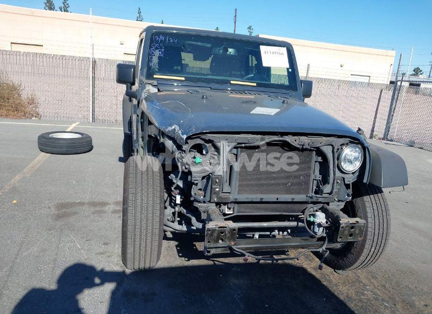 Photo 12 of 2018 Jeep Wrangler JK UNLIMITED WILLY WHEELER W 4X4 (VIN 1C4BJWDG4JL868700)