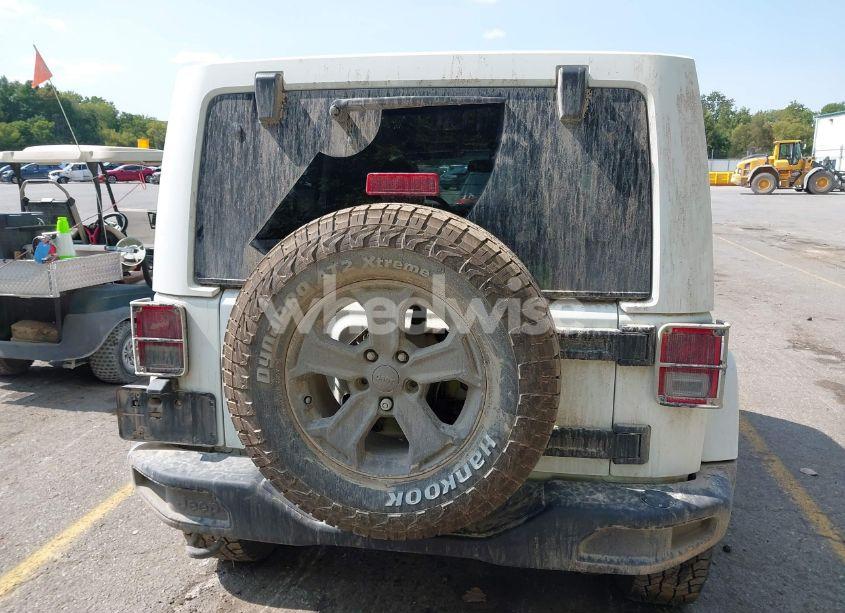 Photo 16 of 2018 Jeep Wrangler JK UNLIMITED SPORT (VIN 1C4BJWDG4JL902862)