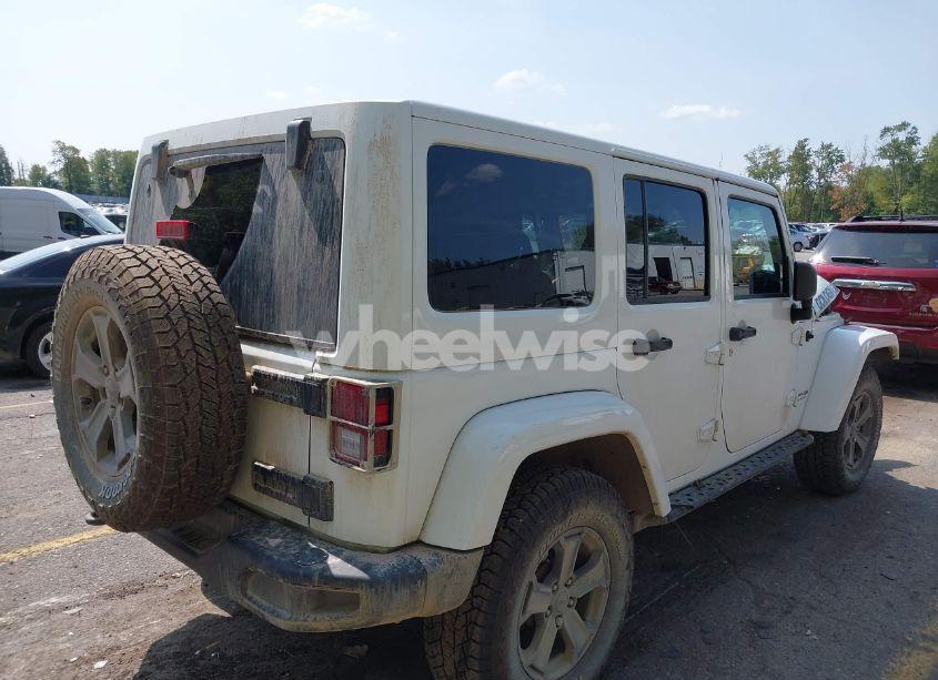 Photo 4 of 2018 Jeep Wrangler JK UNLIMITED SPORT (VIN 1C4BJWDG4JL902862)