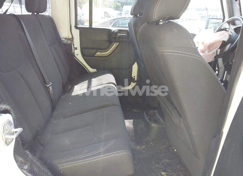 Photo 8 of 2018 Jeep Wrangler JK UNLIMITED SPORT (VIN 1C4BJWDG4JL902862)