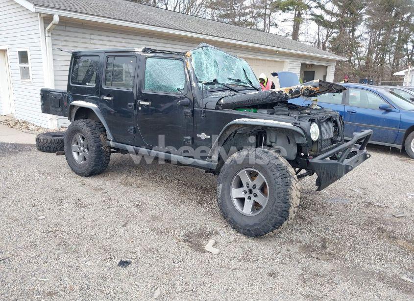 2013 Jeep Wrangler UNLIMITED FREEDOM EDITION (VIN 1C4BJWDG5DL616250) main photo
