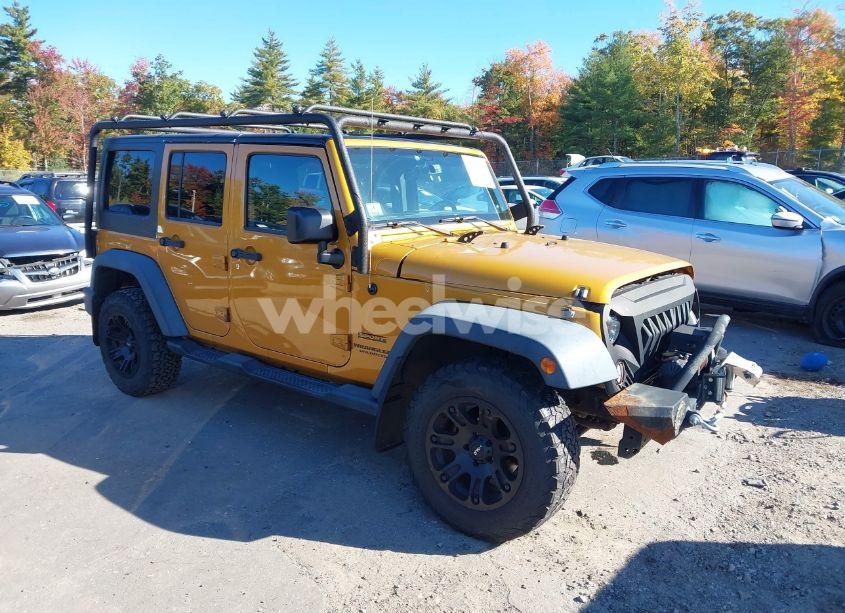 2014 Jeep Wrangler UNLIMITED SPORT (VIN 1C4BJWDG5EL267723) main photo