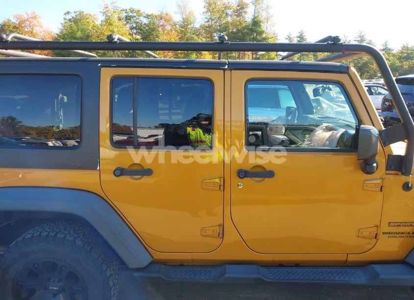Photo 13 of 2014 Jeep Wrangler UNLIMITED SPORT (VIN 1C4BJWDG5EL267723)