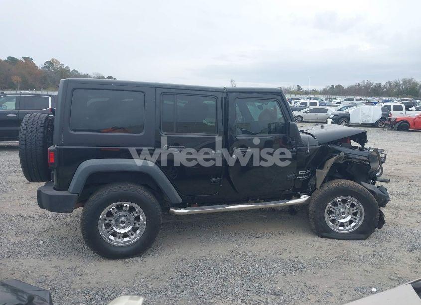 Photo 13 of 2014 Jeep Wrangler UNLIMITED SPORT (VIN 1C4BJWDG5EL292444)