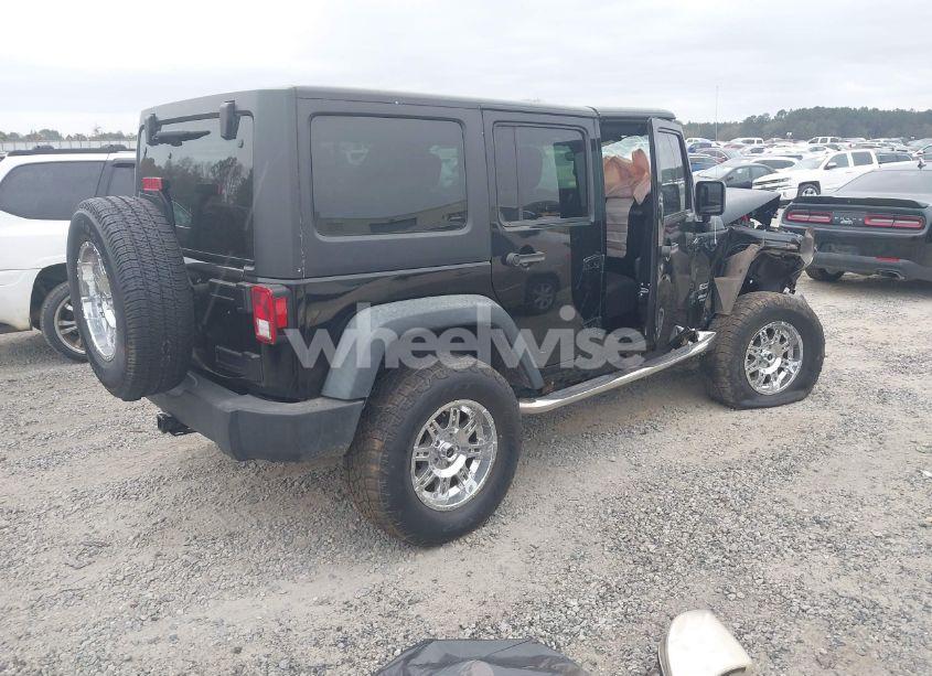 Photo 4 of 2014 Jeep Wrangler UNLIMITED SPORT (VIN 1C4BJWDG5EL292444)