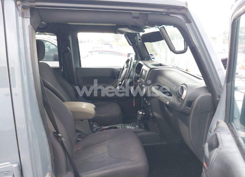 Photo 5 of 2014 Jeep Wrangler UNLIMITED SPORT (VIN 1C4BJWDG5EL319545)