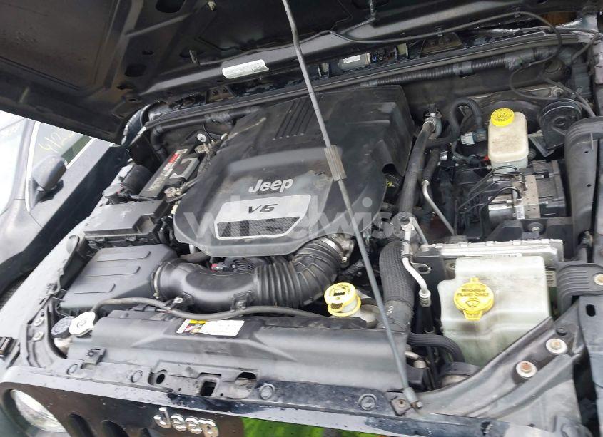 Photo 10 of 2015 Jeep Wrangler UNLIMITED SPORT (VIN 1C4BJWDG5FL526311)