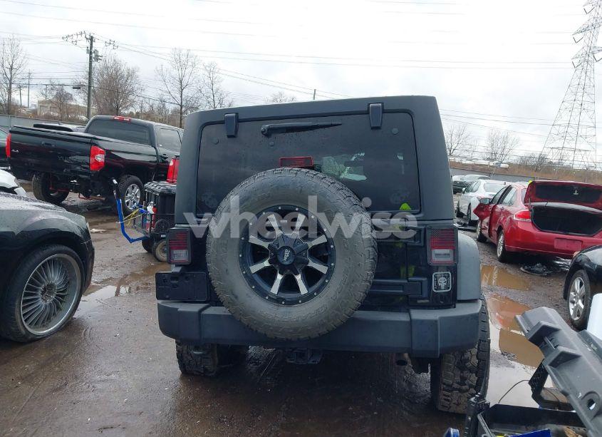 Photo 16 of 2015 Jeep Wrangler UNLIMITED SPORT (VIN 1C4BJWDG5FL526311)