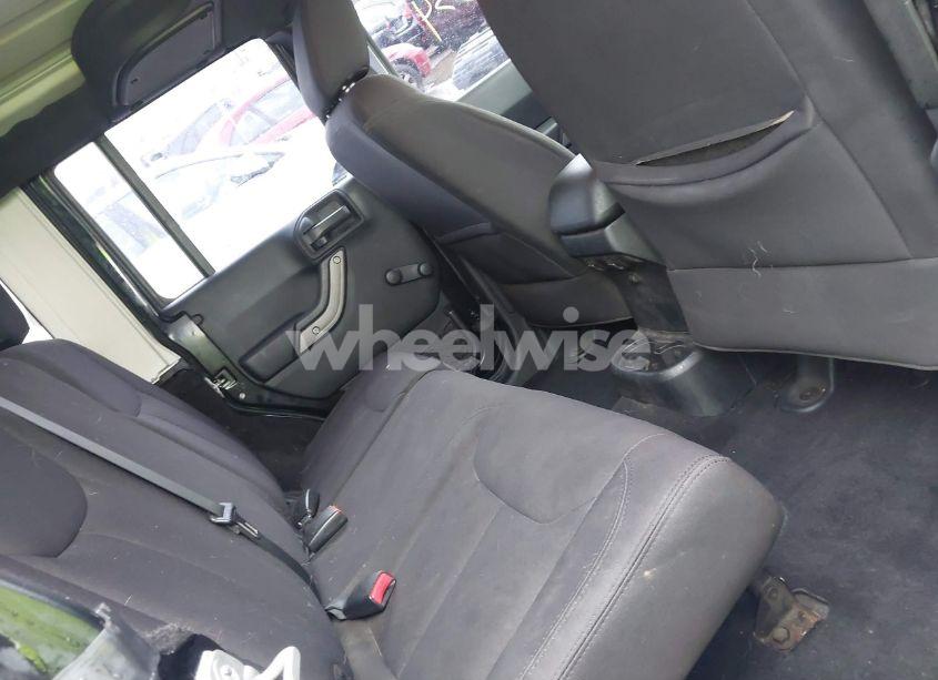 Photo 8 of 2015 Jeep Wrangler UNLIMITED SPORT (VIN 1C4BJWDG5FL526311)