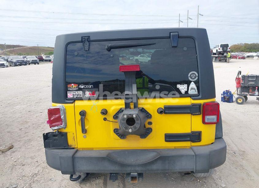 Photo 16 of 2015 Jeep Wrangler UNLIMITED SPORT (VIN 1C4BJWDG5FL589750)