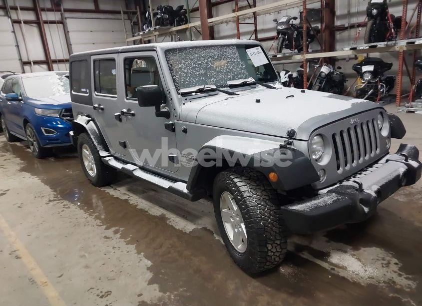 2015 Jeep Wrangler UNLIMITED SPORT (VIN 1C4BJWDG5FL761050) main photo