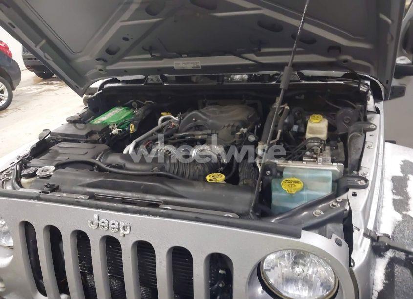 Photo 10 of 2015 Jeep Wrangler UNLIMITED SPORT (VIN 1C4BJWDG5FL761050)