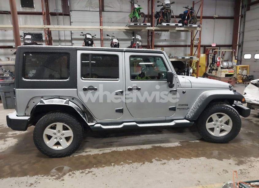 Photo 13 of 2015 Jeep Wrangler UNLIMITED SPORT (VIN 1C4BJWDG5FL761050)
