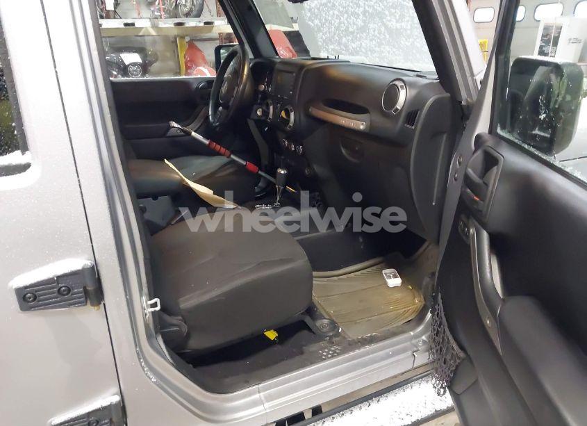 Photo 5 of 2015 Jeep Wrangler UNLIMITED SPORT (VIN 1C4BJWDG5FL761050)