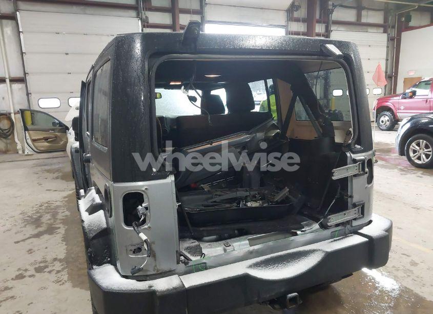 Photo 6 of 2015 Jeep Wrangler UNLIMITED SPORT (VIN 1C4BJWDG5FL761050)