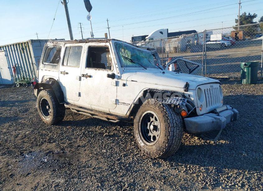 2016 Jeep Wrangler UNLIMITED SPORT (VIN 1C4BJWDG5GL220663) main photo