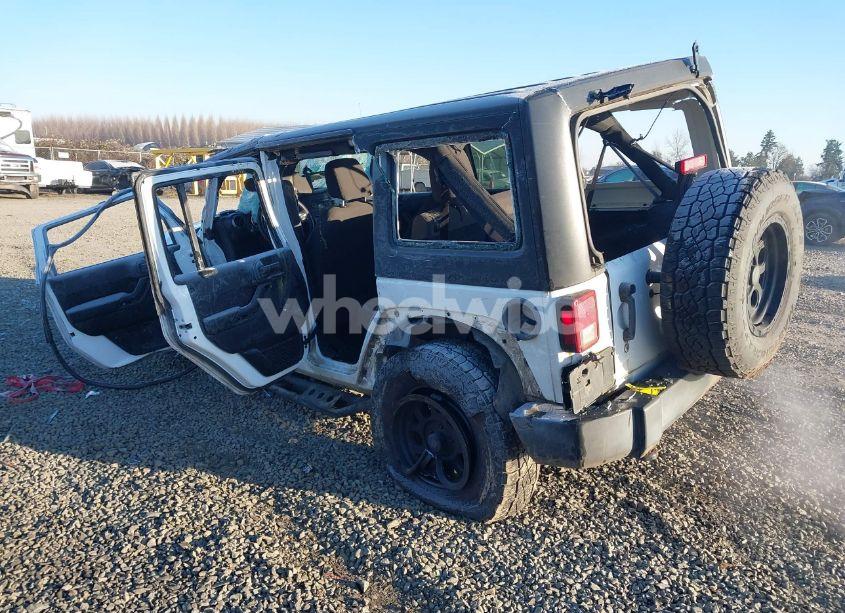 Photo 3 of 2016 Jeep Wrangler UNLIMITED SPORT (VIN 1C4BJWDG5GL220663)