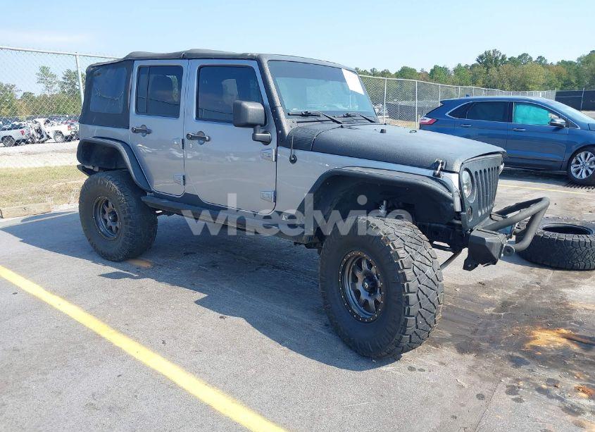 2016 Jeep Wrangler UNLIMITED SPORT (VIN 1C4BJWDG5GL270270) main photo