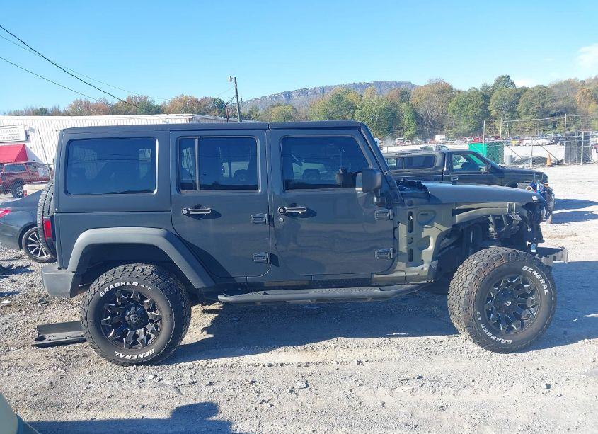 Photo 13 of 2017 Jeep Wrangler UNLIMITED SPORT 4X4 (VIN 1C4BJWDG5HL606727)