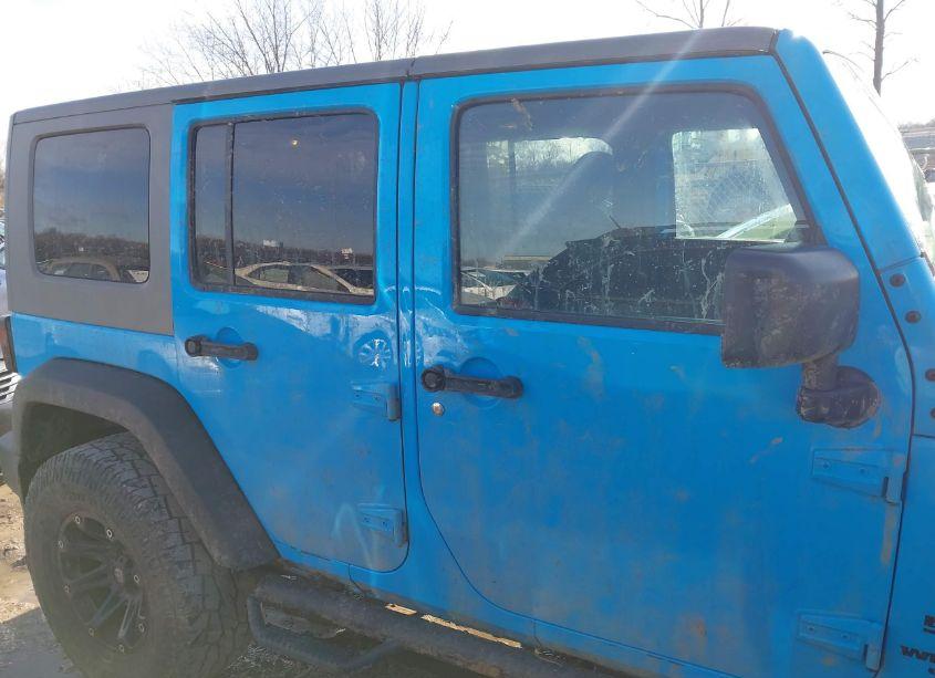 Photo 13 of 2017 Jeep Wrangler UNLIMITED SPORT 4X4 (VIN 1C4BJWDG5HL630901)