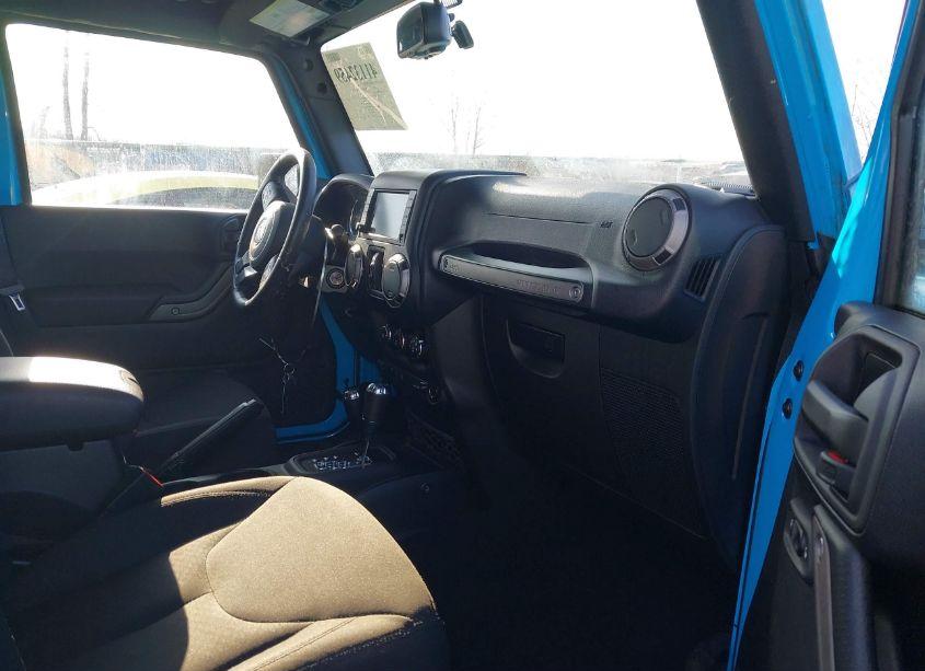 Photo 5 of 2017 Jeep Wrangler UNLIMITED SPORT 4X4 (VIN 1C4BJWDG5HL630901)