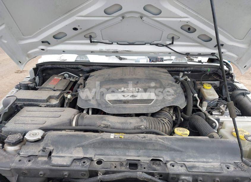 Photo 10 of 2017 Jeep Wrangler UNLIMITED BIG BEAR 4X4 (VIN 1C4BJWDG5HL665616)