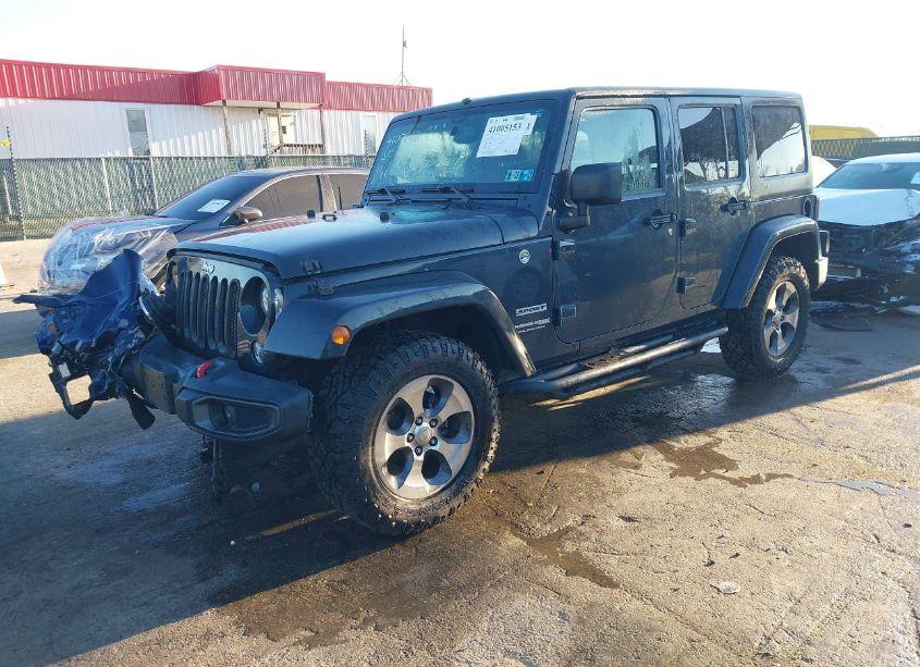 Photo 2 of 2018 Jeep Wrangler JK UNLIMITED SPORT S 4X4 (VIN 1C4BJWDG5JL804522)