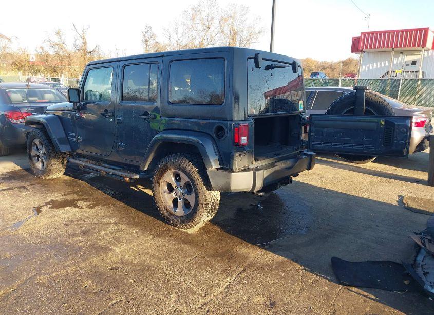 Photo 3 of 2018 Jeep Wrangler JK UNLIMITED SPORT S 4X4 (VIN 1C4BJWDG5JL804522)
