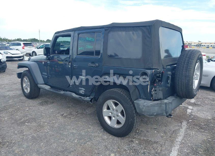 Photo 3 of 2018 Jeep Wrangler JK UNLIMITED SPORT S 4X4 (VIN 1C4BJWDG5JL858936)