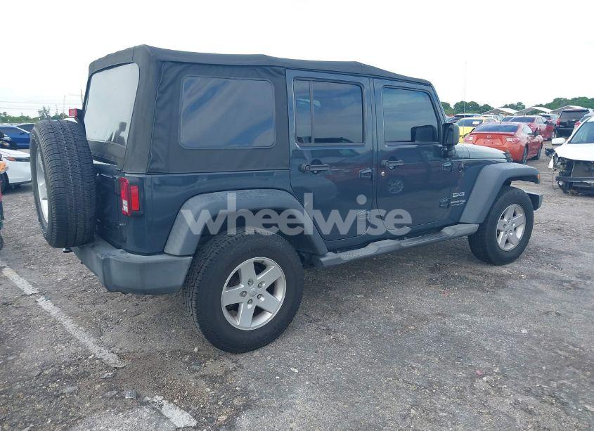 Photo 4 of 2018 Jeep Wrangler JK UNLIMITED SPORT S 4X4 (VIN 1C4BJWDG5JL858936)