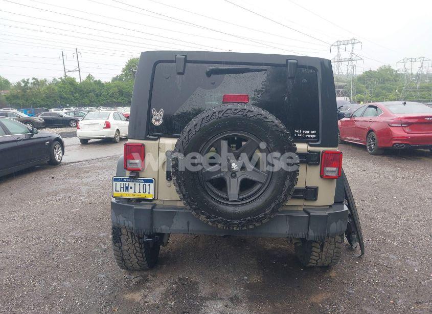 Photo 17 of 2018 Jeep Wrangler JK UNLIMITED SPORT S 4X4 (VIN 1C4BJWDG5JL866860)