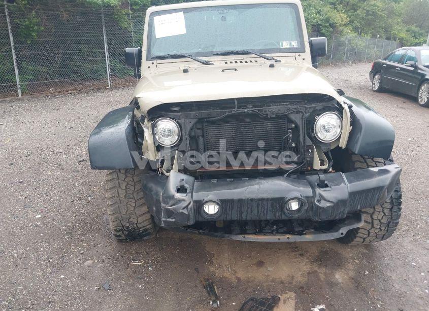 Photo 6 of 2018 Jeep Wrangler JK UNLIMITED SPORT S 4X4 (VIN 1C4BJWDG5JL866860)