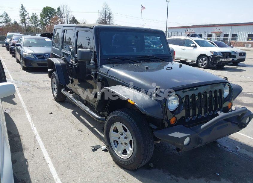2013 Jeep Wrangler UNLIMITED SPORT (VIN 1C4BJWDG6DL515539) main photo