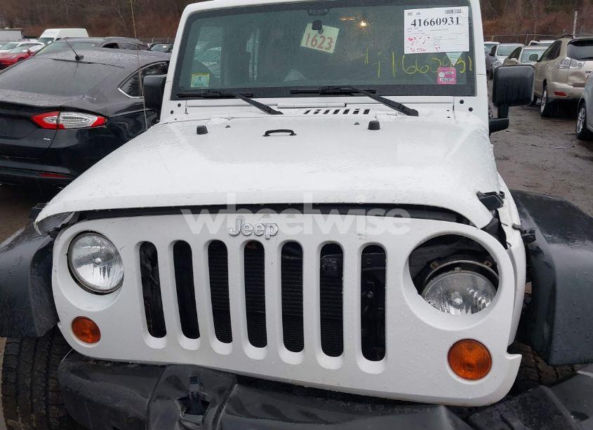 Photo 10 of 2013 Jeep Wrangler UNLIMITED SPORT (VIN 1C4BJWDG6DL684444)