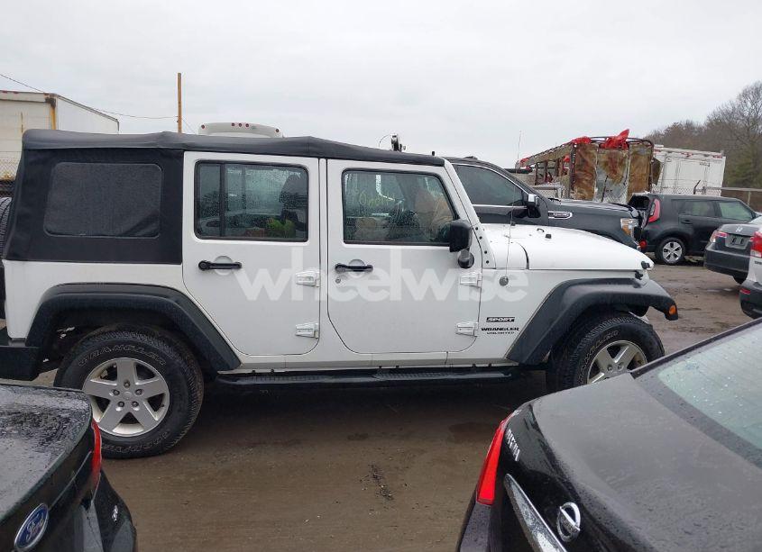 Photo 13 of 2013 Jeep Wrangler UNLIMITED SPORT (VIN 1C4BJWDG6DL684444)