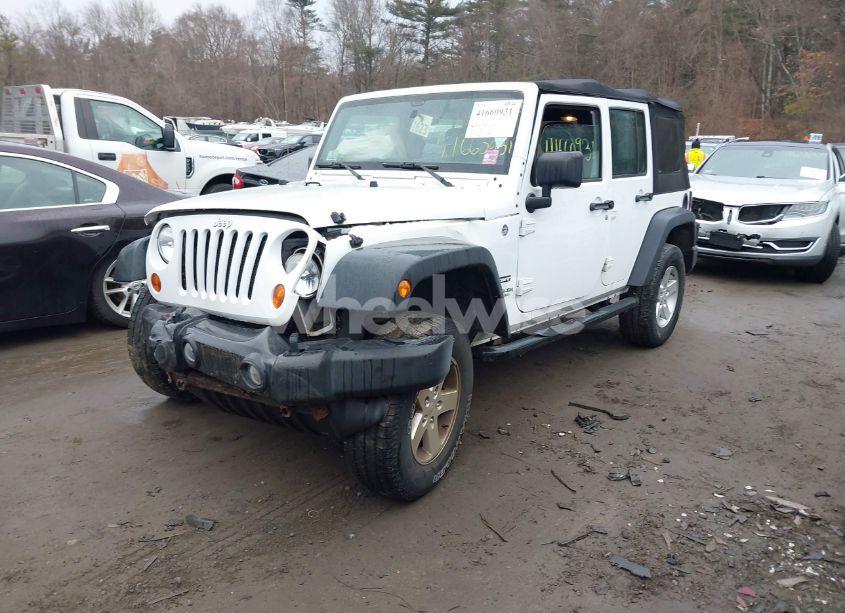 Photo 2 of 2013 Jeep Wrangler UNLIMITED SPORT (VIN 1C4BJWDG6DL684444)