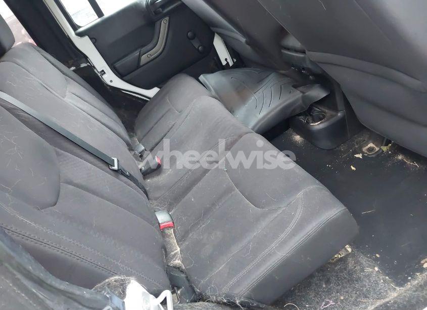 Photo 8 of 2013 Jeep Wrangler UNLIMITED SPORT (VIN 1C4BJWDG6DL684444)