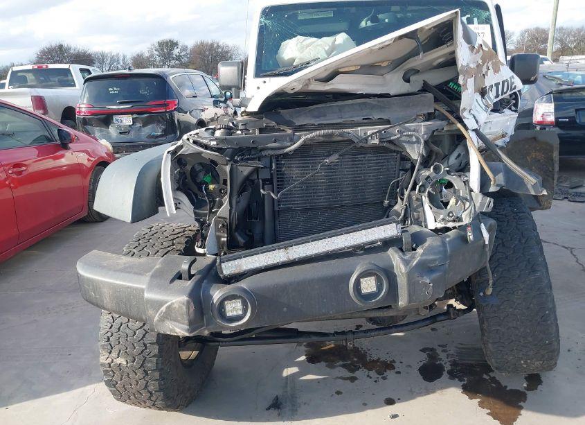 Photo 13 of 2014 Jeep Wrangler UNLIMITED SPORT (VIN 1C4BJWDG6EL130452)