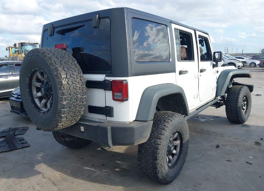 Photo 4 of 2014 Jeep Wrangler UNLIMITED SPORT (VIN 1C4BJWDG6EL130452)