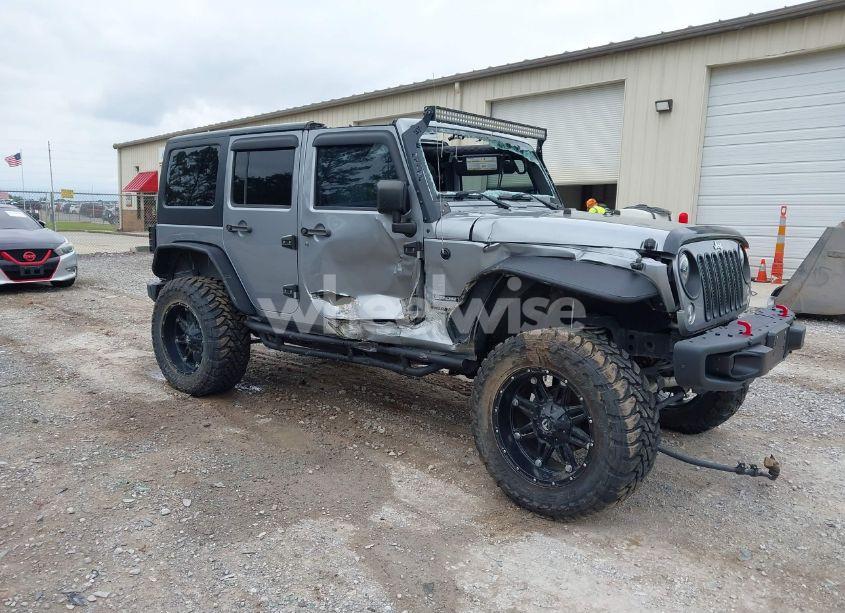 2015 Jeep Wrangler UNLIMITED SPORT (VIN 1C4BJWDG6FL506083) main photo