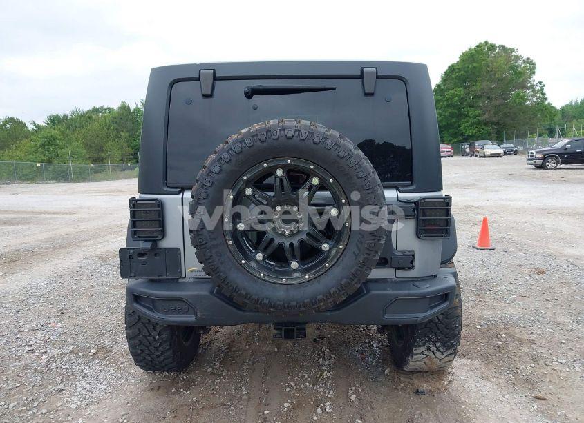 Photo 16 of 2015 Jeep Wrangler UNLIMITED SPORT (VIN 1C4BJWDG6FL506083)