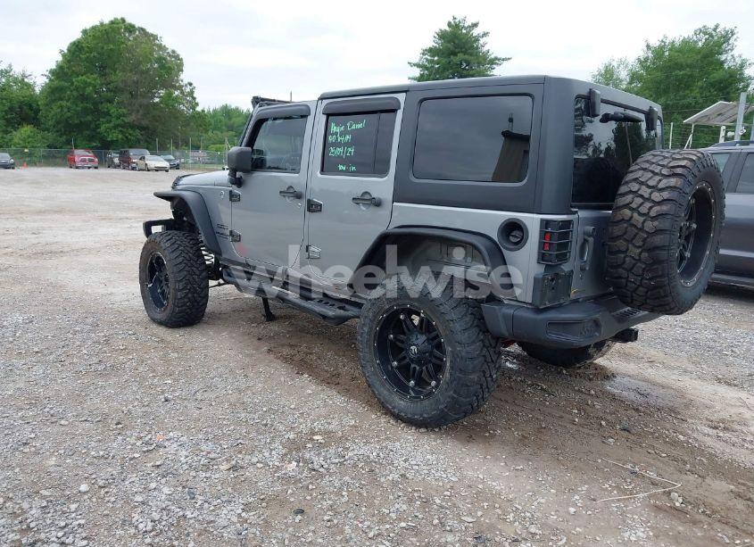 Photo 3 of 2015 Jeep Wrangler UNLIMITED SPORT (VIN 1C4BJWDG6FL506083)